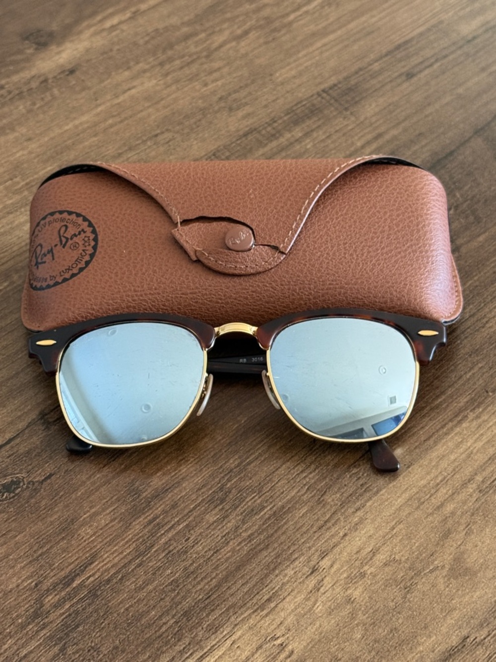 Ray-Ban Clubmaster Sunglasses in Tortoise with Silver Lenses